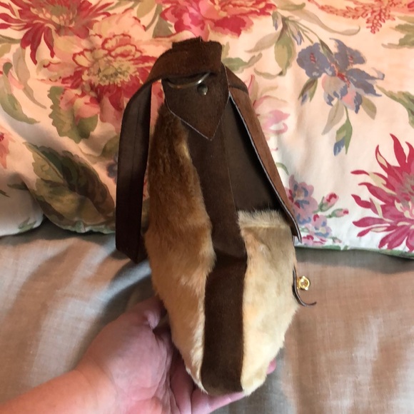 VINTAGE Handmade Furry Suede Crossbody Twist-Lock Flap NEW - Picture 6 of 16